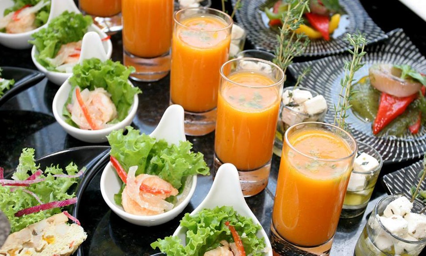 Image 2: Indulge in a 5* Buffet with Beverages Child (59 AED) Adult (108)