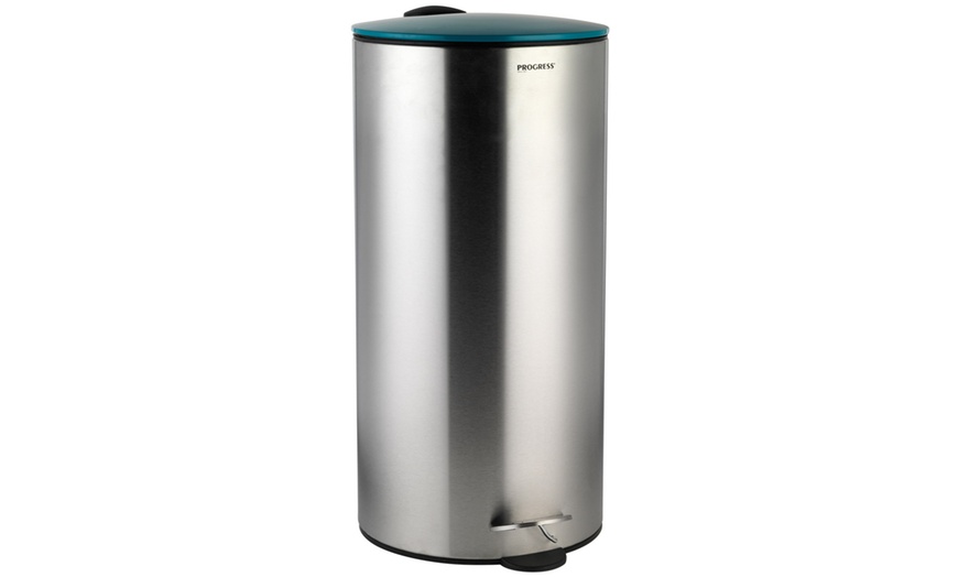 Image 5: 30L Stainless Steel Pedal Bin 