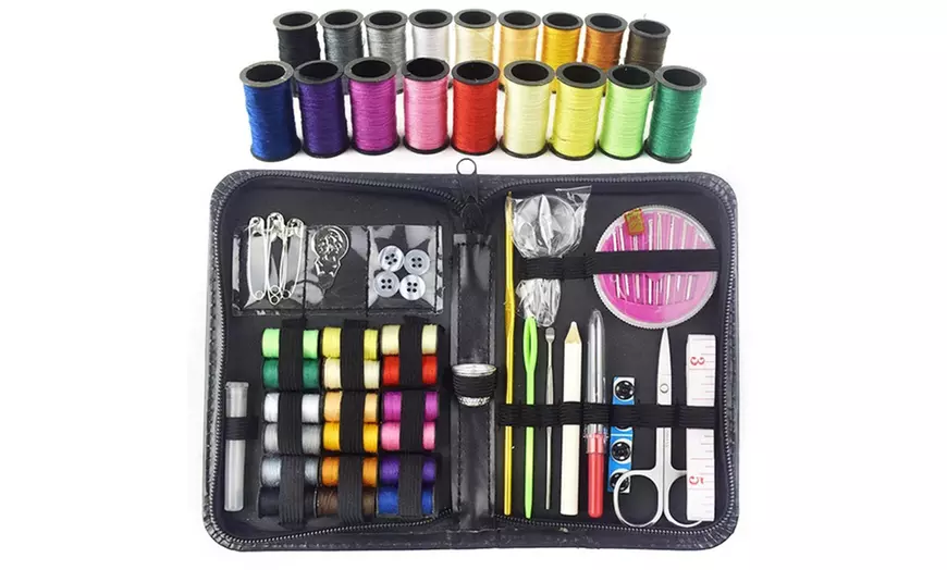 Image 3: Compact Sewing Kit