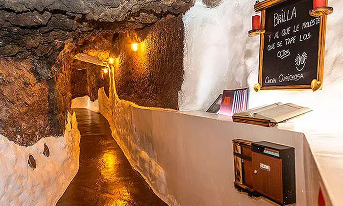 ♨ Menú clásico o Premium en La Cueva Caprichosa