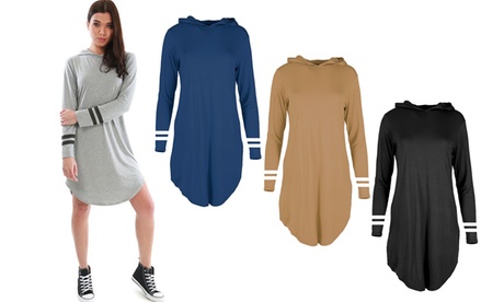 Robe décontractée à capuche avec manches à rayures