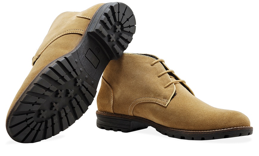 Image 3: Chaussures homme en daim