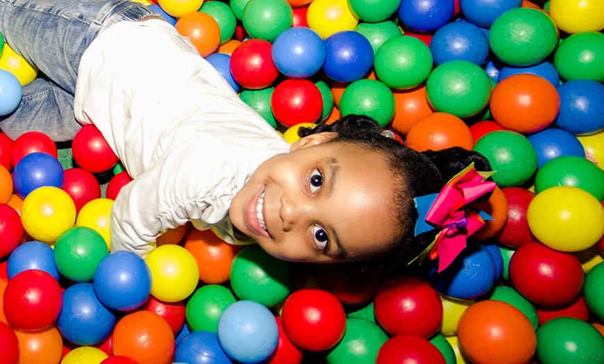 Image 2: Soft Play with Drink, Kensington