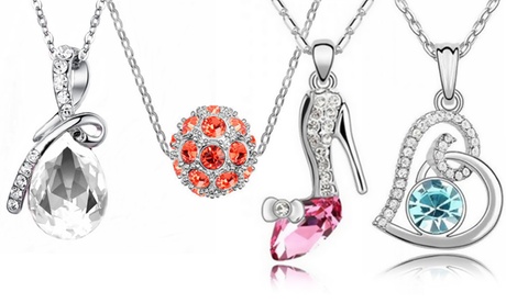 Collana con pendente e cristalli cubic zirconia disponibile in vari modelli e colori