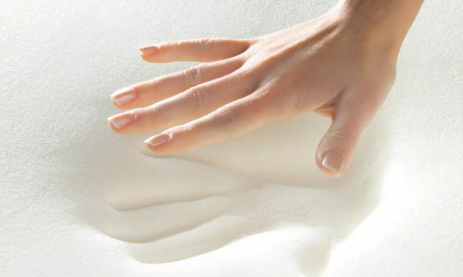 Simmons Curv Bamboo Memory Foam Classic Pillow (1- or 2-Pack) - Second Medium