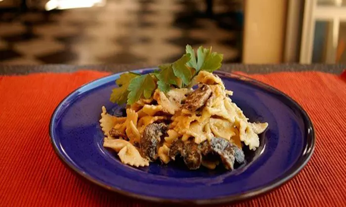 $144 for One Week of Vegan or Gluten-Free Vegan Meal Delivery from The Vegan Garden ($295 Value) - Primary Image