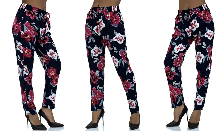 Image 9: Women's Travel Printed Cotton Trousers
