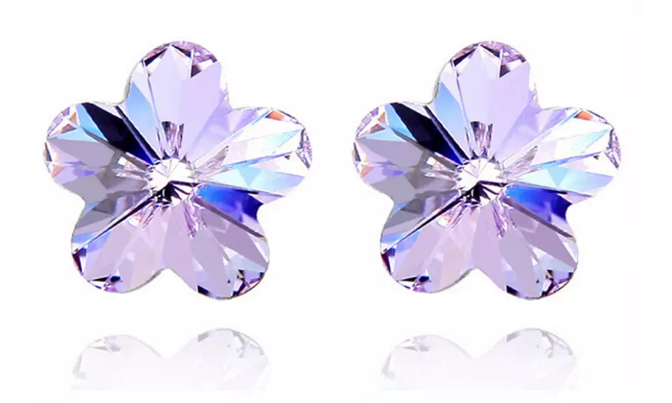 Luce e Colore: Orecchini Floreali o Punti Luce da Regalare o Amare