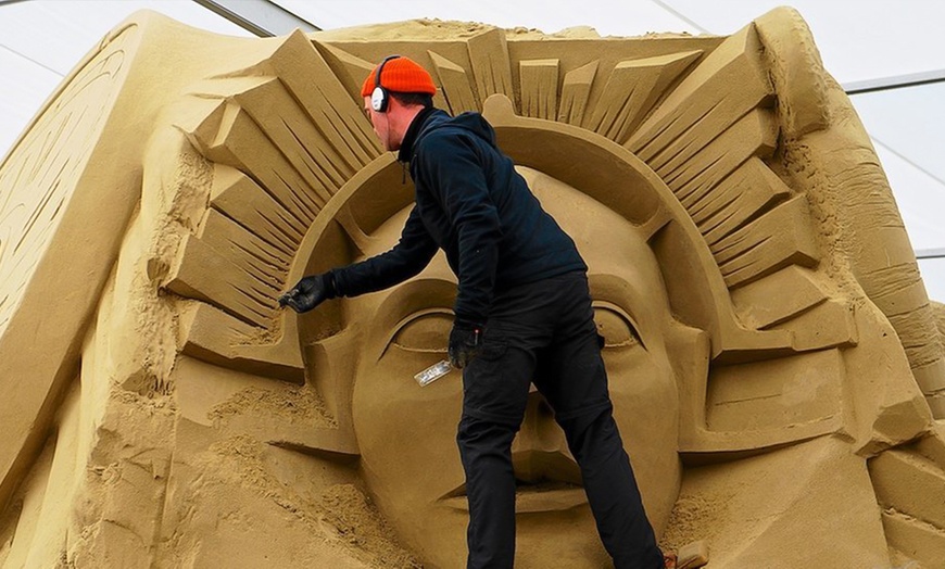 Image 6: Sand World Entry