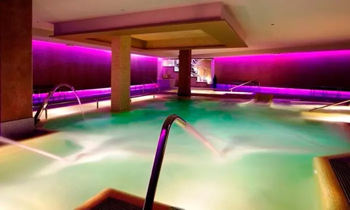 Circuito spa de 2 horas para 2 personas, con opción a bufé o masaje