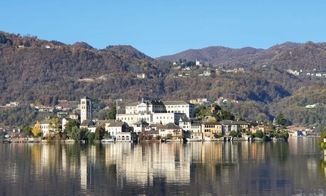Visita guidata di Orta San Giulio fino a 6 persone con Alessandra Cacciatore Guida Turistica (sconto fino a 54%)