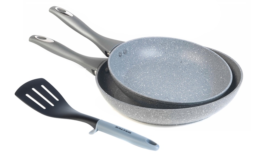 Image 6: Salter Frying Pan Set with Spatula