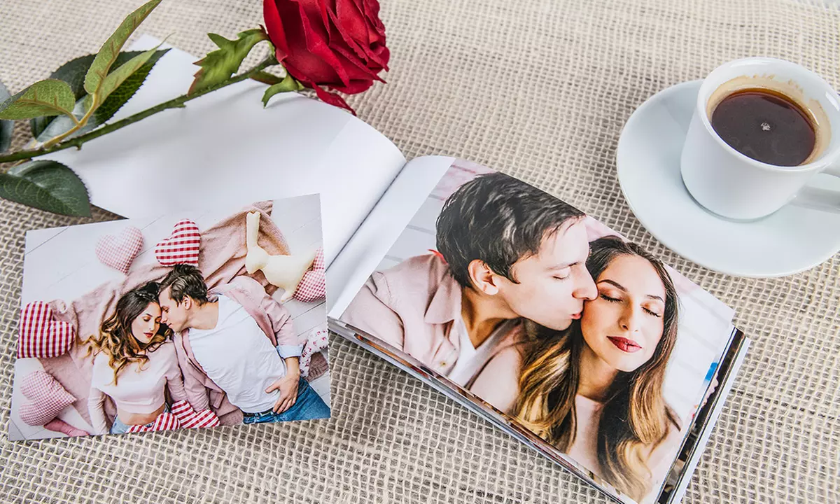 Smartbook z Twoimi zdjęciami za 15,90 zł i więcej opcji na stronie Yuupi.pl - Primary Image