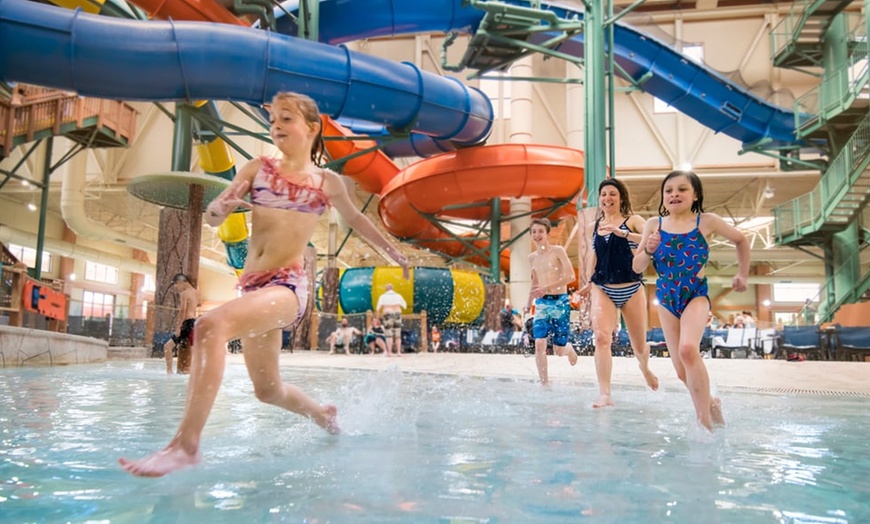 Waterpark Birthday Party Great Wolf Lodge Gurnee Groupon   C870x524 