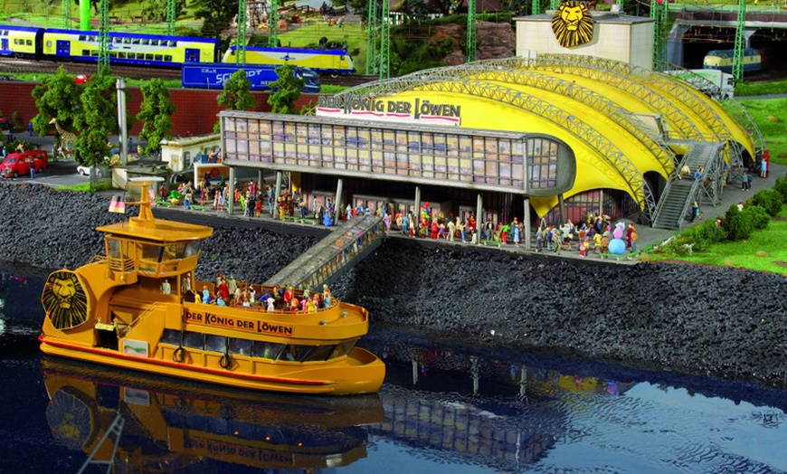 Image 3: Hafenrundfahrt und Miniatur Wunderland