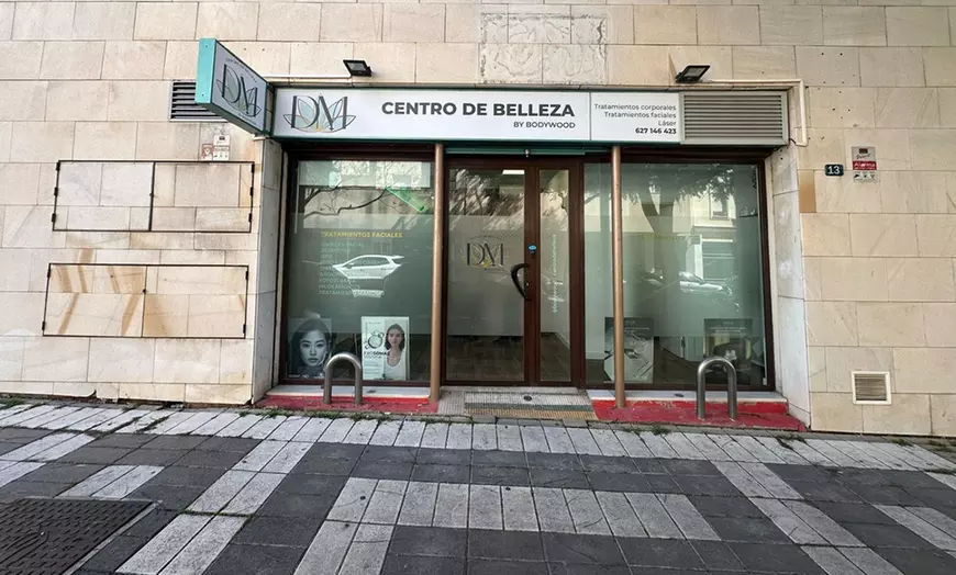 Image 3: Hasta 9 sesiones de tratamiento tonificante en una zona a elegir