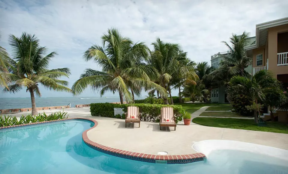 Three-, Five-, or Seven-Night Stay with Breakfast, Massage, and Dining Credit at Kama Ultra Lounge in Belize - Primary Image
