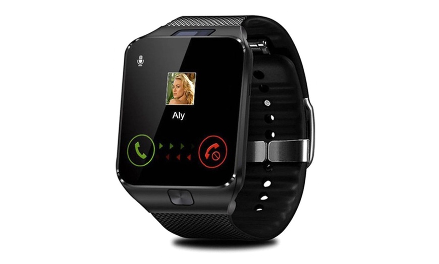 Image 2: Smartwatch with HD Camera