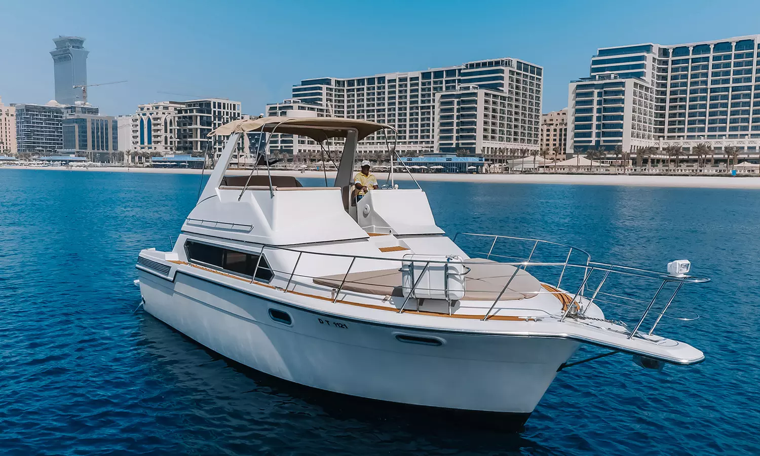 Unwind on Luxury Yachts with Premier Charter Services Around Dubai