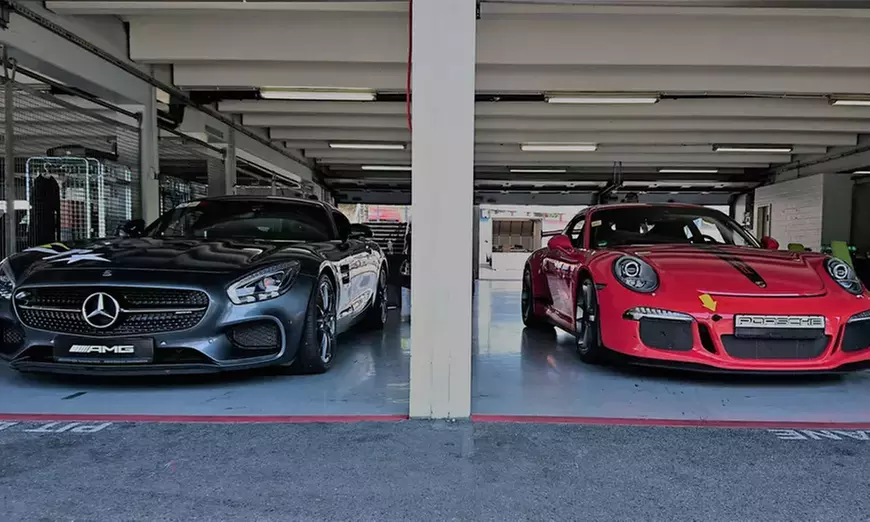 Rennwagen fahren bei Starperformance Racing