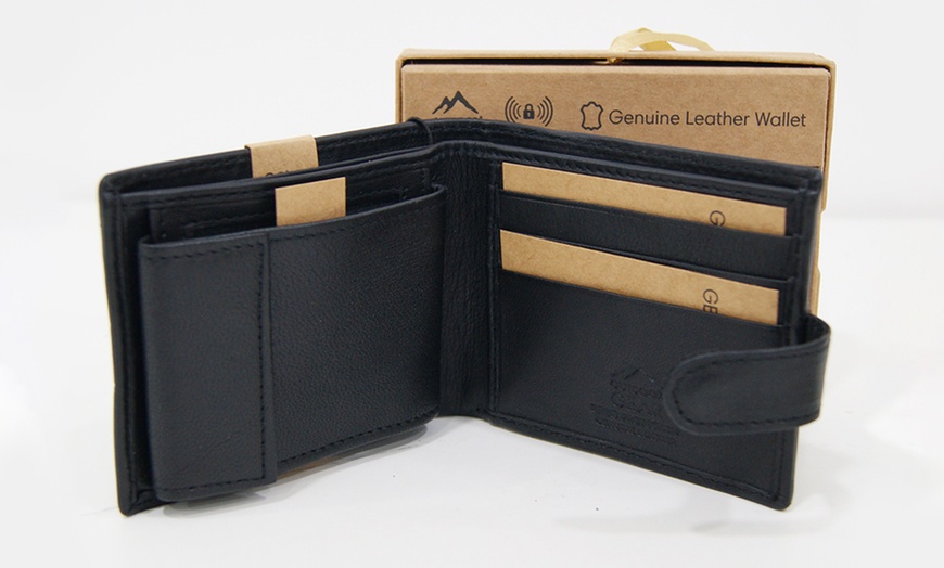 Image 20: Outdoor Gear Leather Wallet