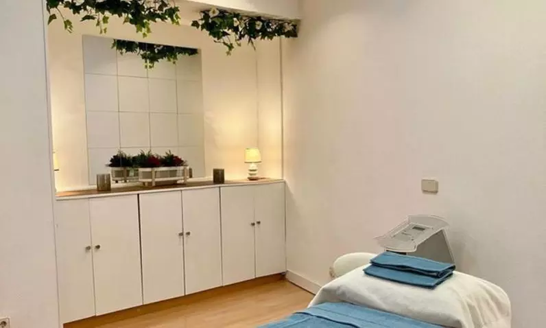 ¡Descubre el secreto de una limpieza facial completa con Medestetic!