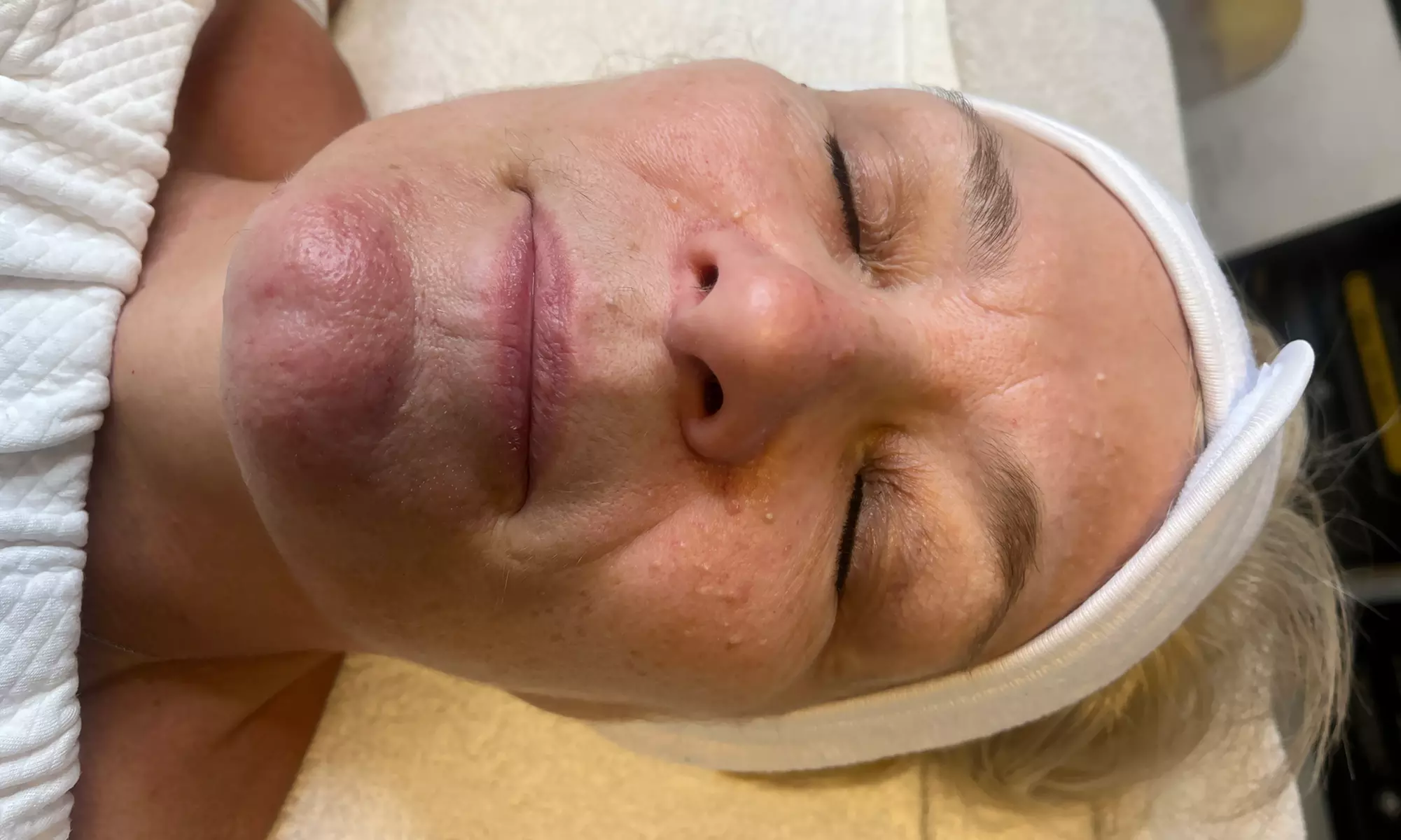 60 or 75-Minute Full Facial With Dermalogica Skincare or LED Therapy