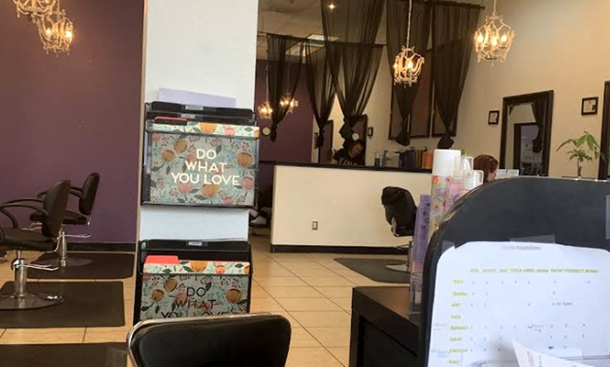 Image 2: Full Set of Hybrid, Volume, or Mega Volume Lash Extensions with Fill