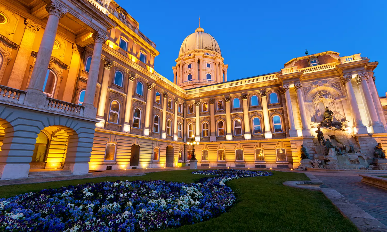 ✈ Budapest 4*: Volo diretto più 2 o 3 notti in hotel con colazione