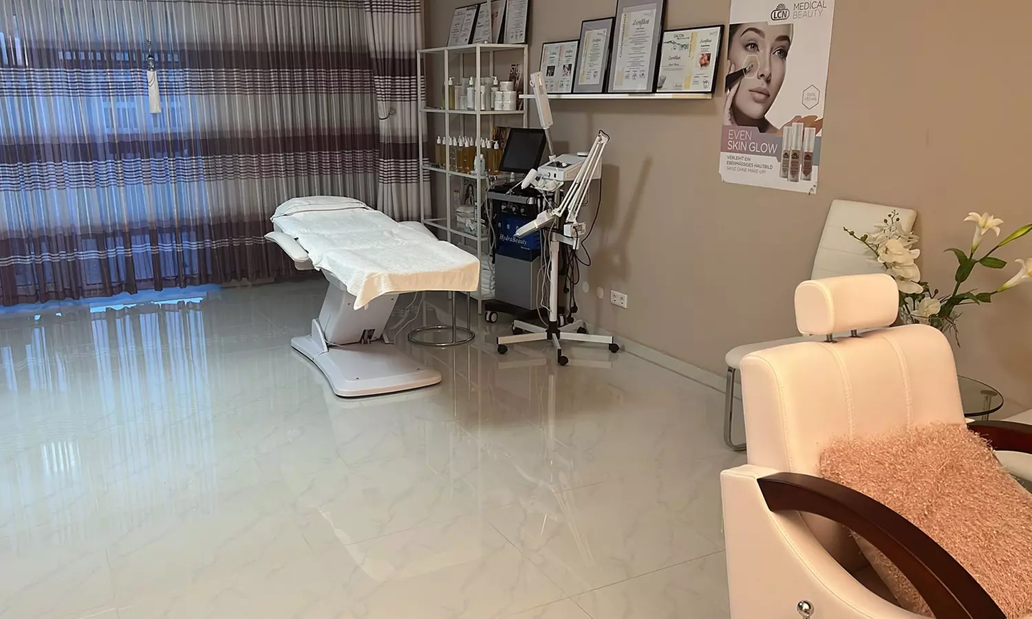 Reinigende Gesichtsbehandlung