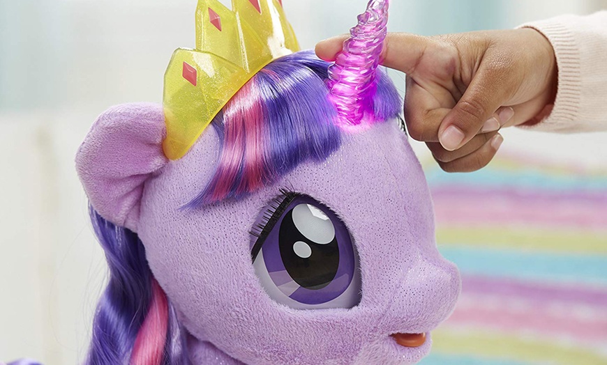 Image 2: Jouet licorne princesse Celestia