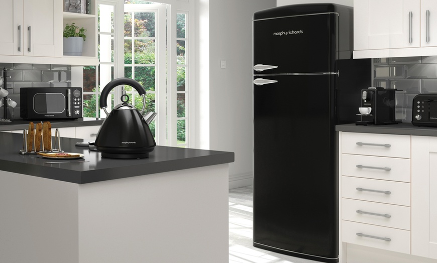 Image 20: Morphy Richards 800W Microwave