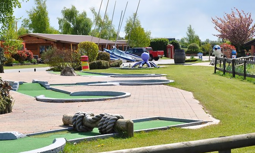 Image 6: Crazy Golf and Snacks for Four