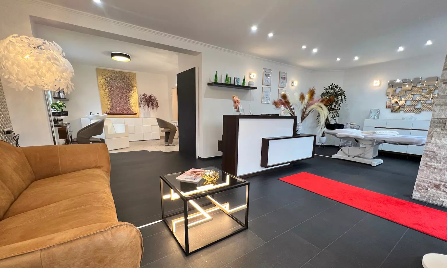 Aqua-Facial-Gesichtsbehandlung