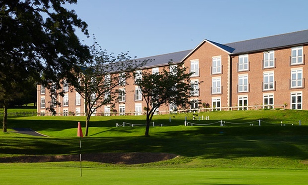 Dining or lounge area