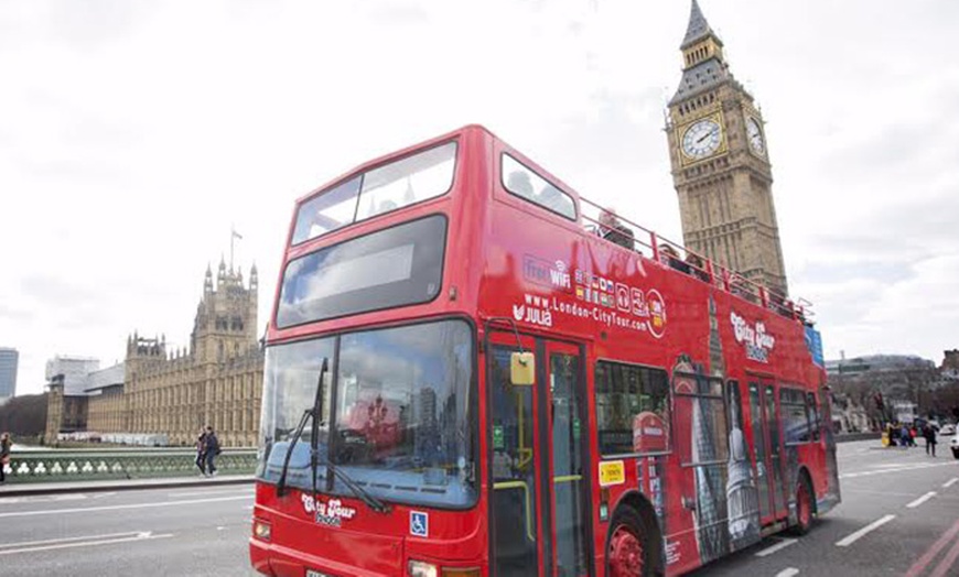 Image 2: London City Bus Tour: Child £6, Adult £11.40