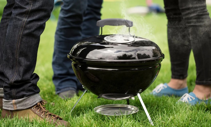 Image 2: On the Go Portable Kettle Grill BBQ