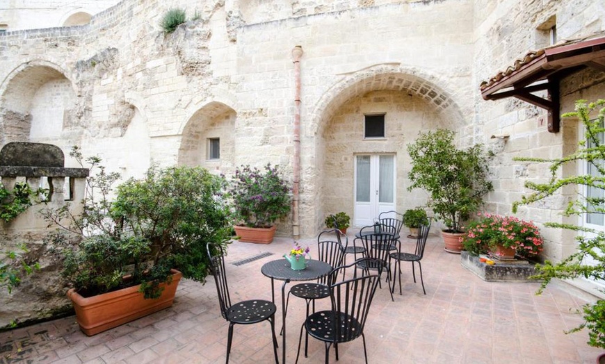 Image 18: Matera: soggiorno di 1 o 2 notti con colazione e tour dei Sassi