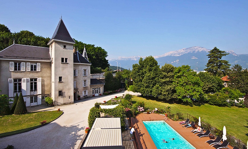 Image 2: Sublime virée dans un Château, Spa