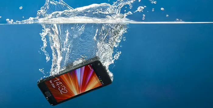 Water-Safe Smart-Phone, iPad, or Tablet Coating at Splash Mobile (Up to 51% Off) - Primary Image