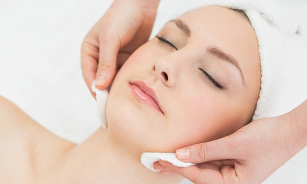 One-Hour Guinot Facial - Mist Spa - Jumeirah | Groupon