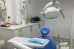 Limpieza bucal con opción a 1, 2, 3 o 4 empastes en Dental Med Sevilla (hasta 74% de descuento) - Second Medium