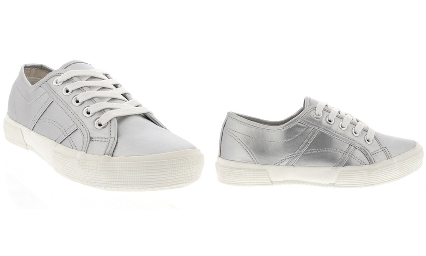 Image 4: Women's Canvas Plimsoll Trainers