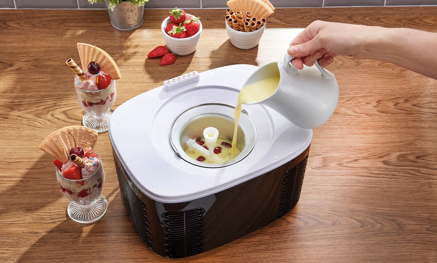 Image 2: Cooks Professional Ice Cream Maker