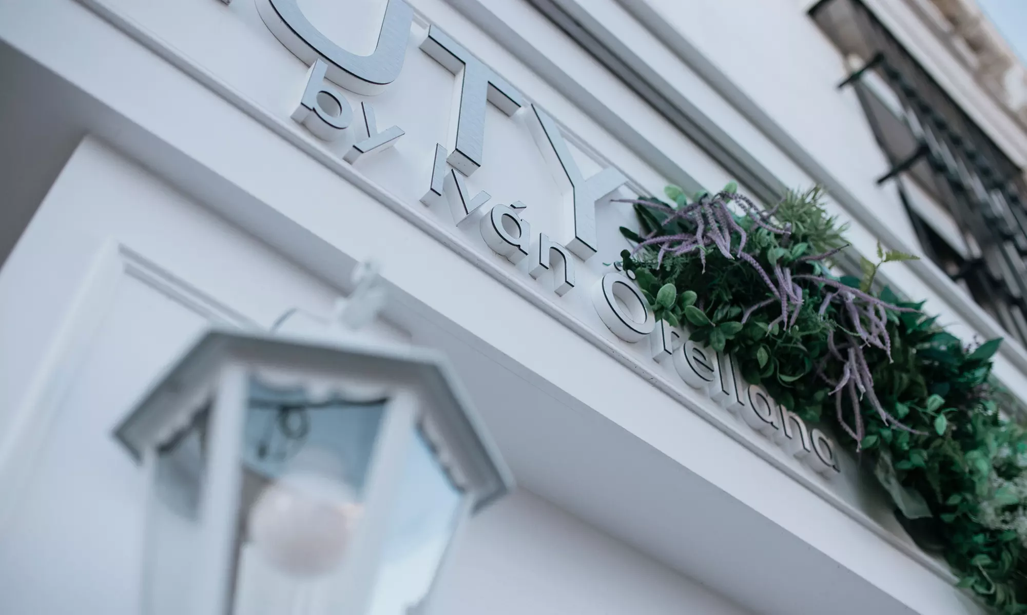 Revitaliza tu cuerpo y mente: ritual de baño termal y tratamientos