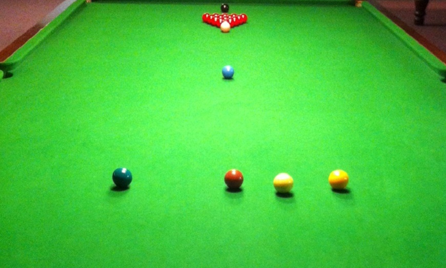 Image 3: Snooker With Food and Drinks