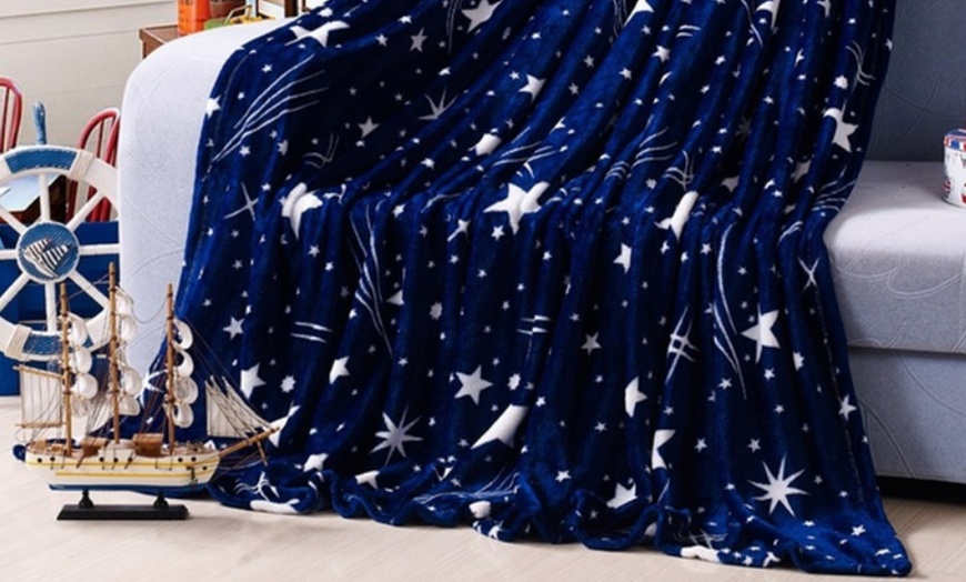 Image 3: Starry Night Sleeping Blanket