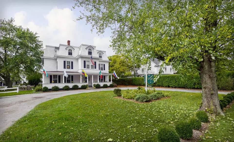 One-Night Stay with Wine and Optional Tennis Lesson at The Grassmere Inn in the Hamptons, Valid Sunday-Thursday - Primary Image