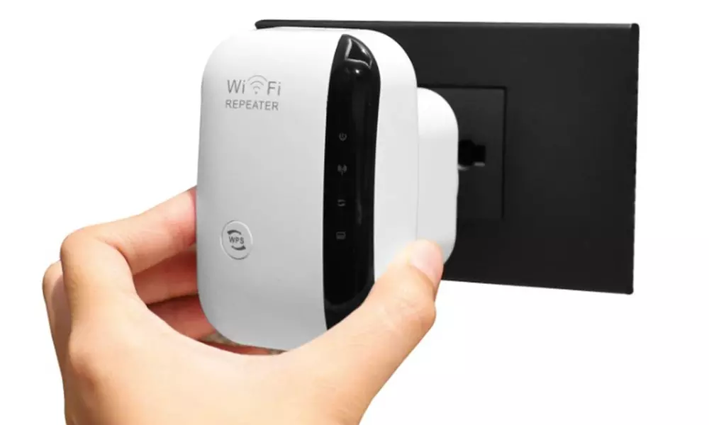 300Mbps Coverage Plug WiFi Booster - Image 6