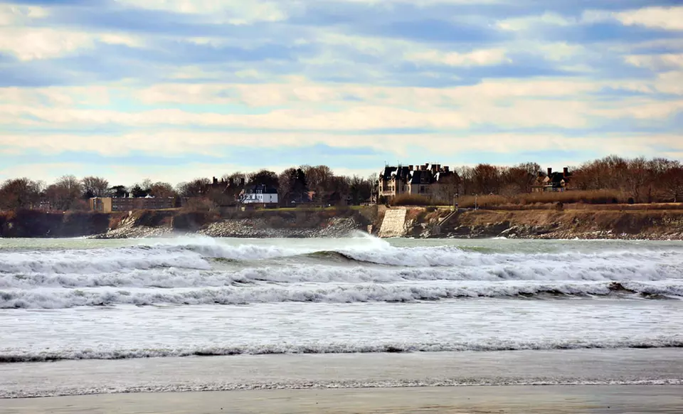 Stay at Comfort Inn At Atlantic Beach in Middletown, RI, with Dates into October - Primary Image